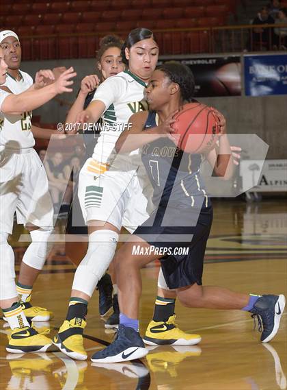 Thumbnail 1 in Vanden vs. Elk Grove (CIF SJS D2 Semifinal) photogallery.