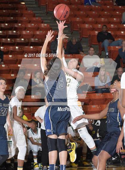 Thumbnail 3 in Vanden vs. Elk Grove (CIF SJS D2 Semifinal) photogallery.