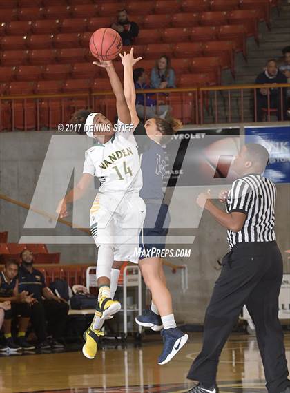 Thumbnail 1 in Vanden vs. Elk Grove (CIF SJS D2 Semifinal) photogallery.