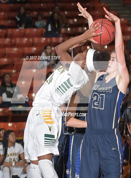 Thumbnail 3 in Vanden vs. Elk Grove (CIF SJS D2 Semifinal) photogallery.