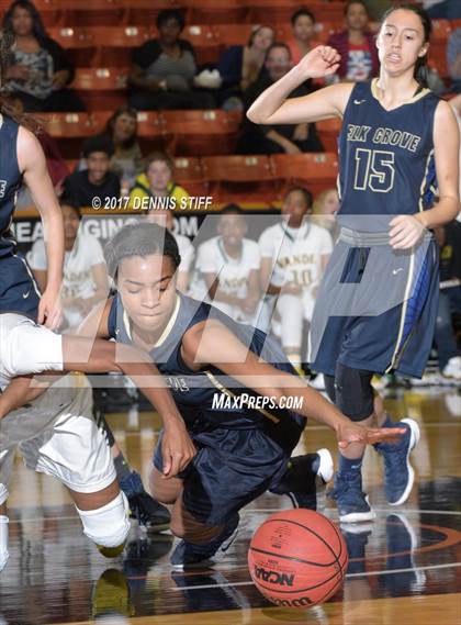 Thumbnail 1 in Vanden vs. Elk Grove (CIF SJS D2 Semifinal) photogallery.