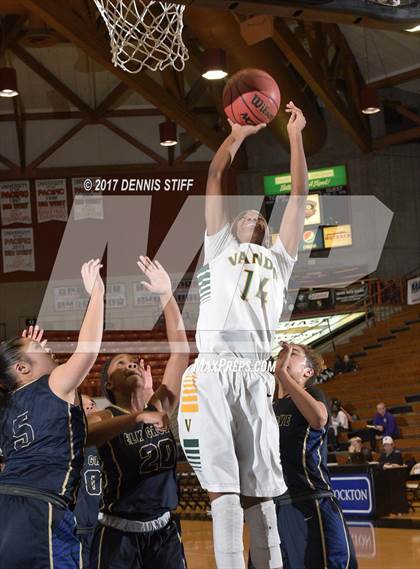 Thumbnail 2 in Vanden vs. Elk Grove (CIF SJS D2 Semifinal) photogallery.