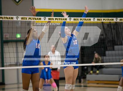 Thumbnail 2 in Hillsboro @ Putnam photogallery.