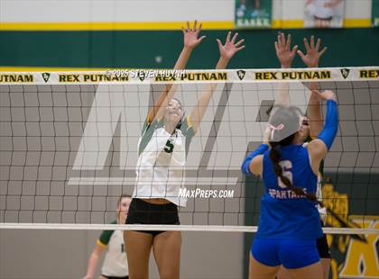Thumbnail 2 in Hillsboro @ Putnam photogallery.