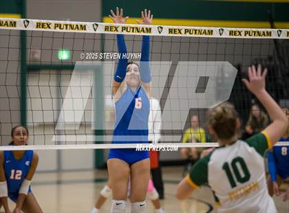 Thumbnail 1 in Hillsboro @ Putnam photogallery.