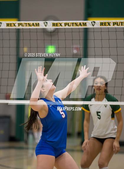 Thumbnail 3 in Hillsboro @ Putnam photogallery.