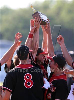 Thumbnail 1 in Hilton vs Webster-Schroeder (Section 5 Class AA Final) photogallery.