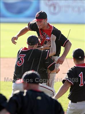 Thumbnail 3 in Hilton vs Webster-Schroeder (Section 5 Class AA Final) photogallery.