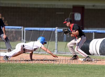 Thumbnail 3 in Hilton vs Webster-Schroeder (Section 5 Class AA Final) photogallery.