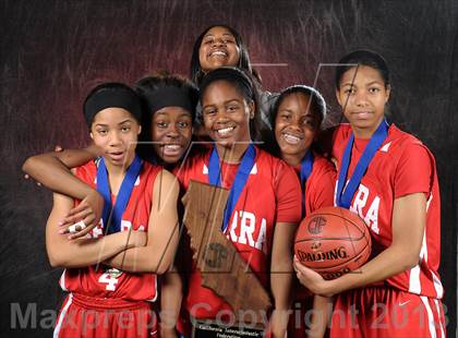 Thumbnail 2 in Serra (CIF State D4 Award Photos) photogallery.