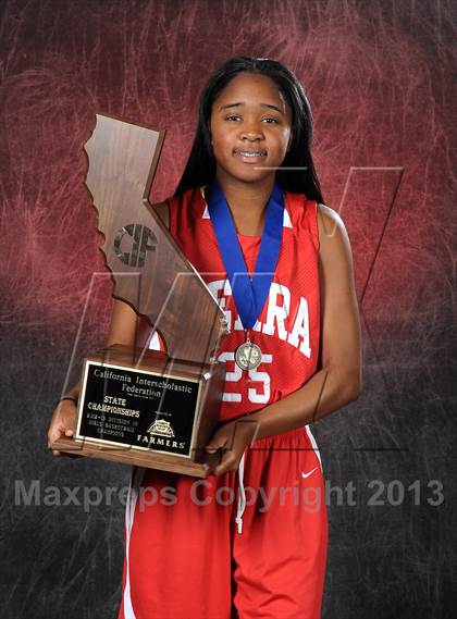 Thumbnail 3 in Serra (CIF State D4 Award Photos) photogallery.