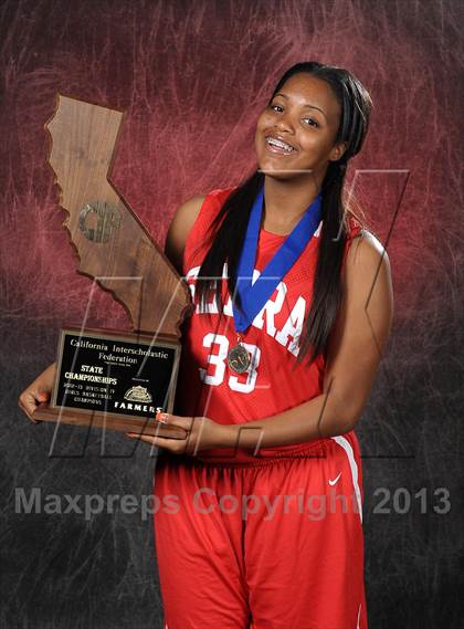 Thumbnail 3 in Serra (CIF State D4 Award Photos) photogallery.