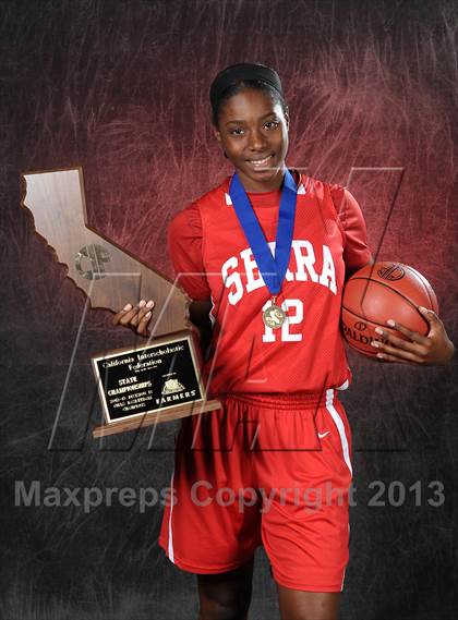 Thumbnail 2 in Serra (CIF State D4 Award Photos) photogallery.