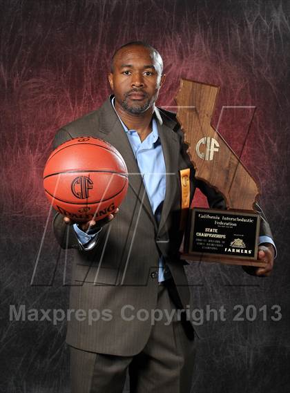 Thumbnail 3 in Serra (CIF State D4 Award Photos) photogallery.