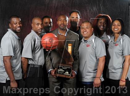 Thumbnail 2 in Serra (CIF State D4 Award Photos) photogallery.