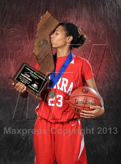 Thumbnail 2 in Serra (CIF State D4 Award Photos) photogallery.