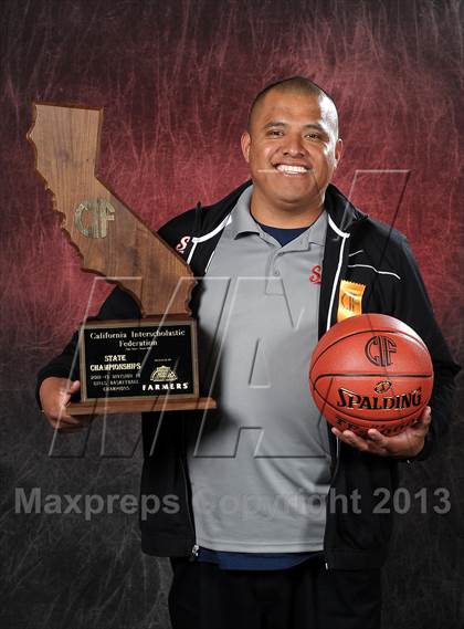 Thumbnail 2 in Serra (CIF State D4 Award Photos) photogallery.