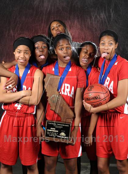 Thumbnail 1 in Serra (CIF State D4 Award Photos) photogallery.