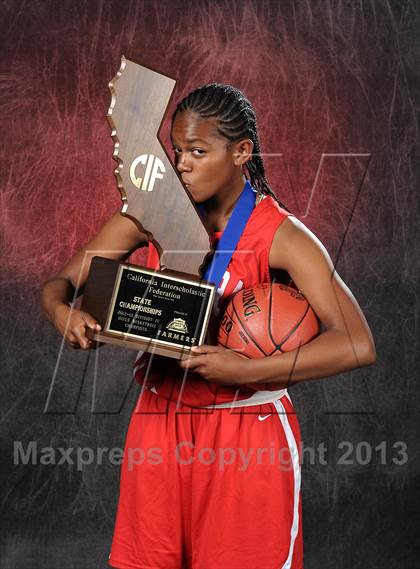 Thumbnail 3 in Serra (CIF State D4 Award Photos) photogallery.