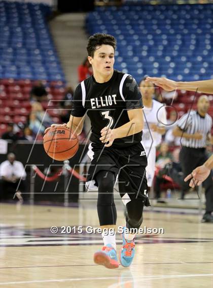 Thumbnail 2 in Elliot Christian vs Brookside Christian (CIF SJS D5 Final) photogallery.