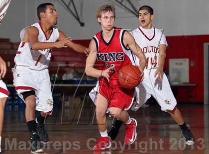Thumbnail 1 in King vs Colton (MaxPreps Holiday Classic) photogallery.