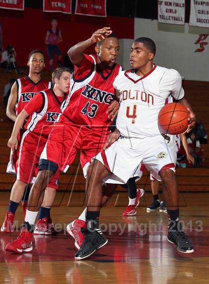 Thumbnail 3 in King vs Colton (MaxPreps Holiday Classic) photogallery.