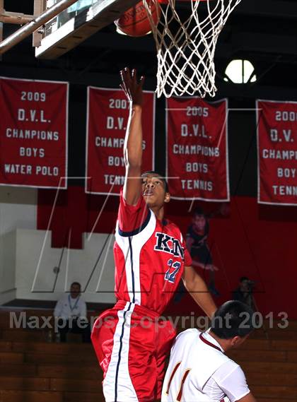 Thumbnail 3 in King vs Colton (MaxPreps Holiday Classic) photogallery.
