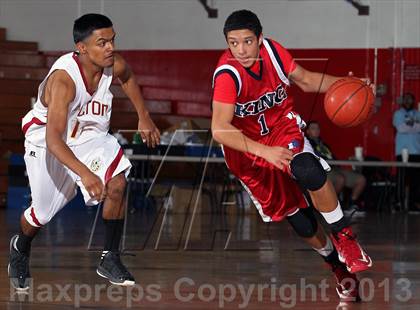 Thumbnail 2 in King vs Colton (MaxPreps Holiday Classic) photogallery.