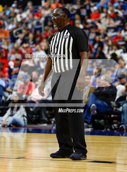Thumbnail 2 in Paradise vs. Kountze  (UIL Basketball 3A D2 Final) photogallery.