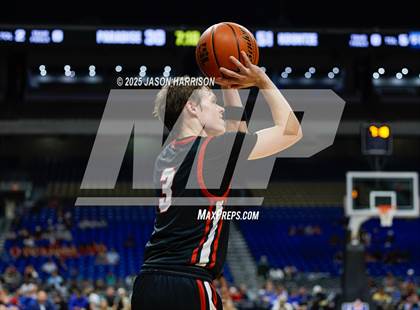 Thumbnail 1 in Paradise vs. Kountze  (UIL Basketball 3A D2 Final) photogallery.