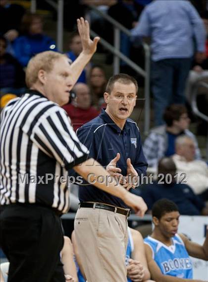 Thumbnail 2 in Holmes vs. Boone County (Regional Playoff) photogallery.