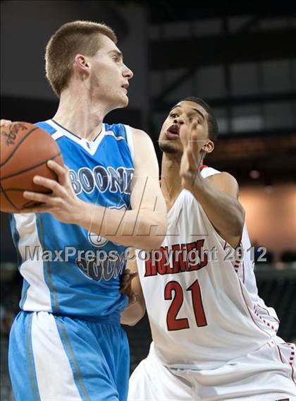 Thumbnail 3 in Holmes vs. Boone County (Regional Playoff) photogallery.