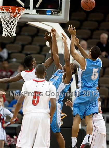 Thumbnail 2 in Holmes vs. Boone County (Regional Playoff) photogallery.