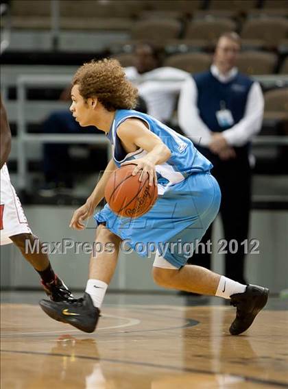 Thumbnail 3 in Holmes vs. Boone County (Regional Playoff) photogallery.