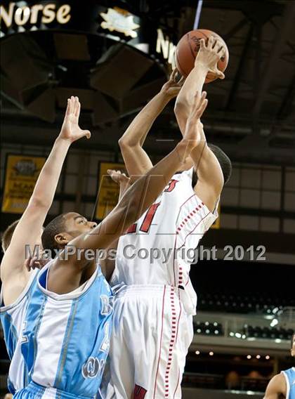 Thumbnail 2 in Holmes vs. Boone County (Regional Playoff) photogallery.
