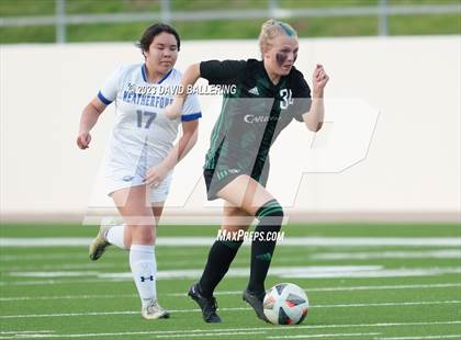 Thumbnail 1 in Southlake Carroll vs. Weatherford (UIL Bi-District Playoff) photogallery.