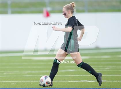 Thumbnail 2 in Southlake Carroll vs. Weatherford (UIL Bi-District Playoff) photogallery.