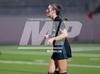 Thumbnail 1 in Southlake Carroll vs. Weatherford (UIL Bi-District Playoff) photogallery.