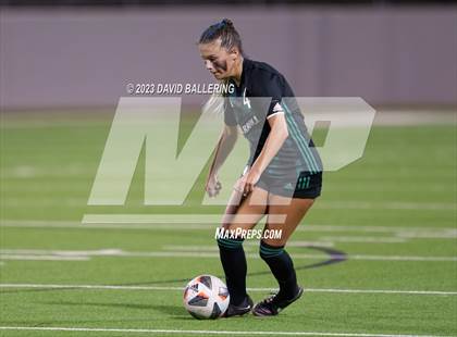 Thumbnail 2 in Southlake Carroll vs. Weatherford (UIL Bi-District Playoff) photogallery.