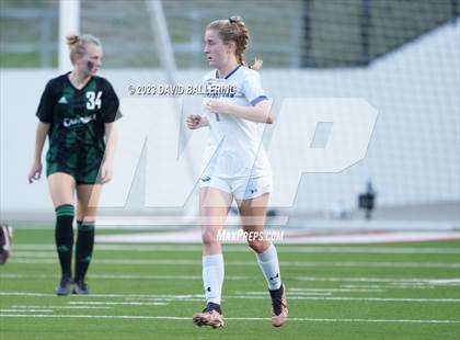 Thumbnail 3 in Southlake Carroll vs. Weatherford (UIL Bi-District Playoff) photogallery.