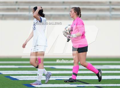Thumbnail 2 in Southlake Carroll vs. Weatherford (UIL Bi-District Playoff) photogallery.