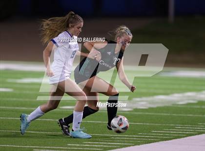 Thumbnail 2 in Southlake Carroll vs. Weatherford (UIL Bi-District Playoff) photogallery.