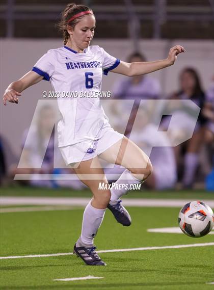 Thumbnail 3 in Southlake Carroll vs. Weatherford (UIL Bi-District Playoff) photogallery.