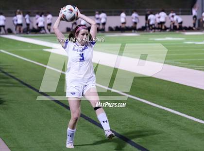 Thumbnail 2 in Southlake Carroll vs. Weatherford (UIL Bi-District Playoff) photogallery.