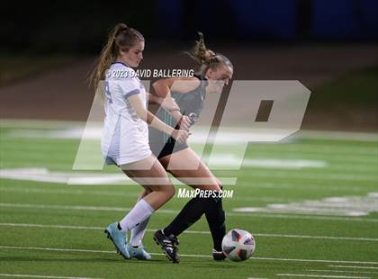 Thumbnail 1 in Southlake Carroll vs. Weatherford (UIL Bi-District Playoff) photogallery.