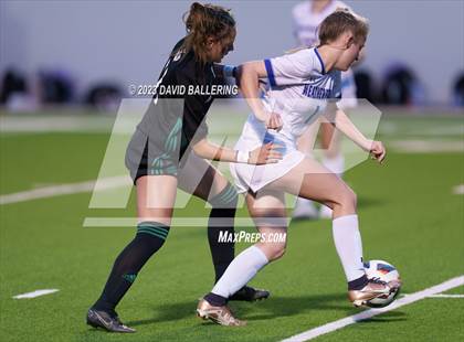 Thumbnail 3 in Southlake Carroll vs. Weatherford (UIL Bi-District Playoff) photogallery.