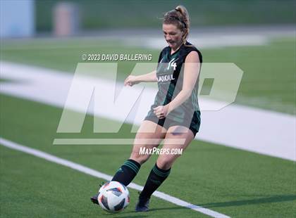 Thumbnail 3 in Southlake Carroll vs. Weatherford (UIL Bi-District Playoff) photogallery.