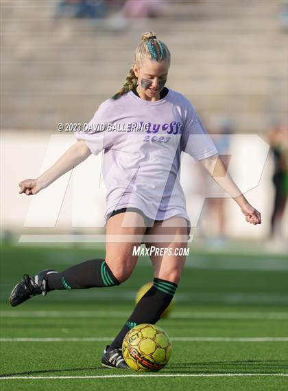 Thumbnail 1 in Southlake Carroll vs. Weatherford (UIL Bi-District Playoff) photogallery.
