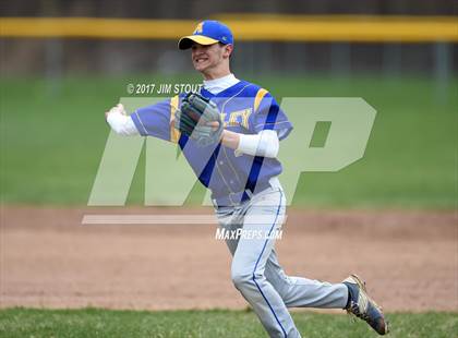 Thumbnail 3 in Ardsley @ Byram Hills photogallery.