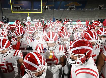 Thumbnail 1 in St. John Bosco vs. Mater Dei (Pre-Game) photogallery.
